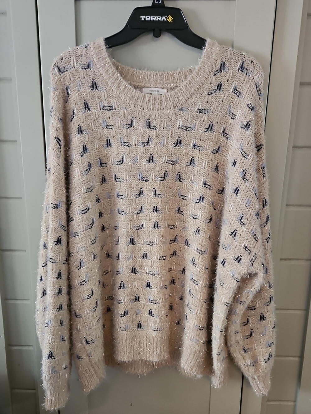 Maurices Cream Crewneck Sweater with Navy Stitching XXL Ptp29+ L30
